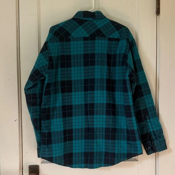 Men's Teal and Black Plaid Lightweight Shirt Jacket - Picture 3 of 8